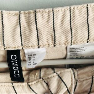 Women’s Divided pants size 6